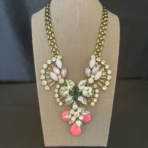 Elegant Gold and Pink Statement Necklace